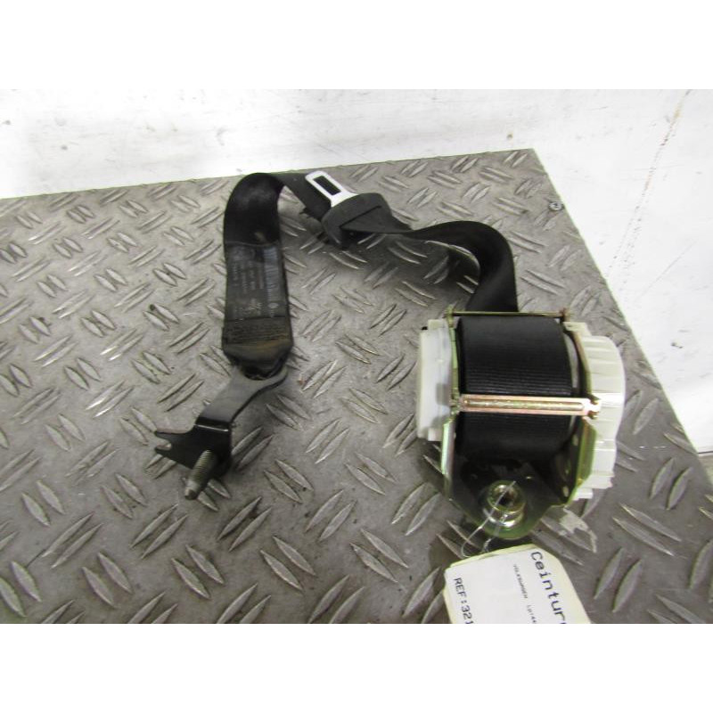 Ceinture arriere droit VOLKSWAGEN GOLF PLUS Photo n°1