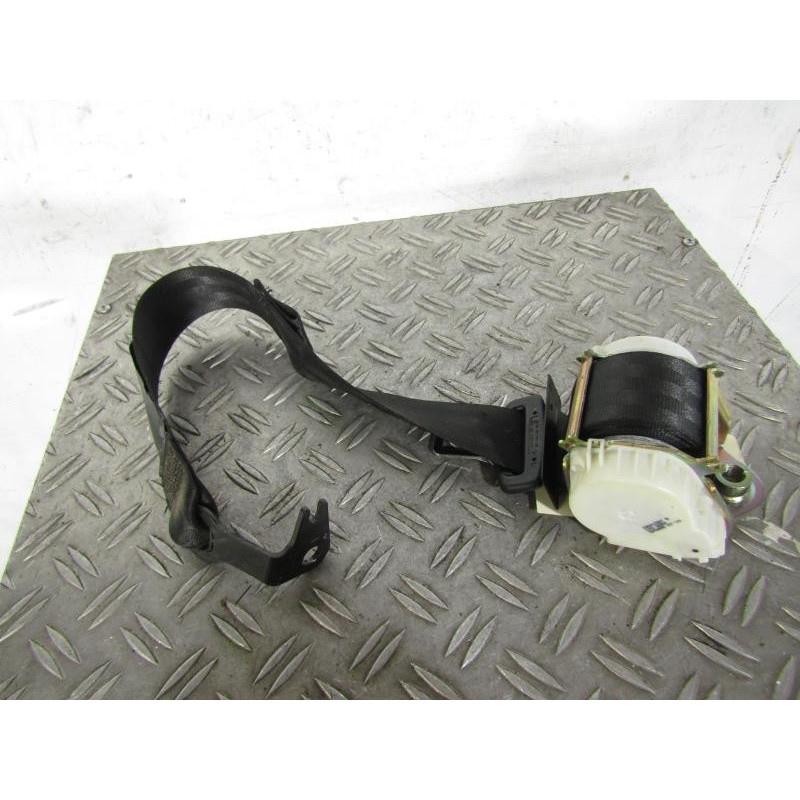 Ceinture arriere gauche VOLKSWAGEN GOLF PLUS Photo n°1