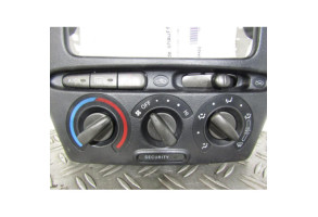 Commande chauffage TOYOTA YARIS VERSO Photo n°2