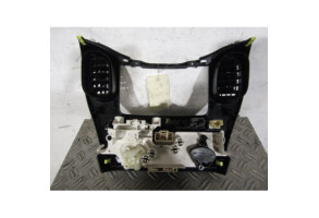 Commande chauffage TOYOTA YARIS VERSO Photo n°3