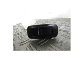 Interrupteur de leve vitre arriere droit TOYOTA COROLLA VERSO 2 Photo n°2
