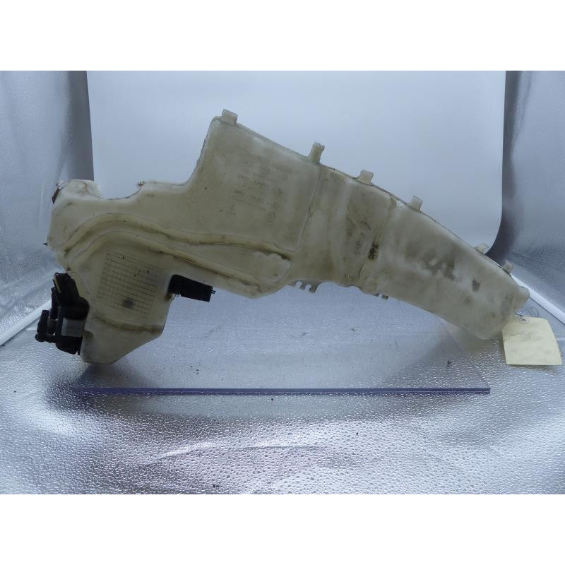 Vase de lave glace FORD FOCUS 2 Photo n°1