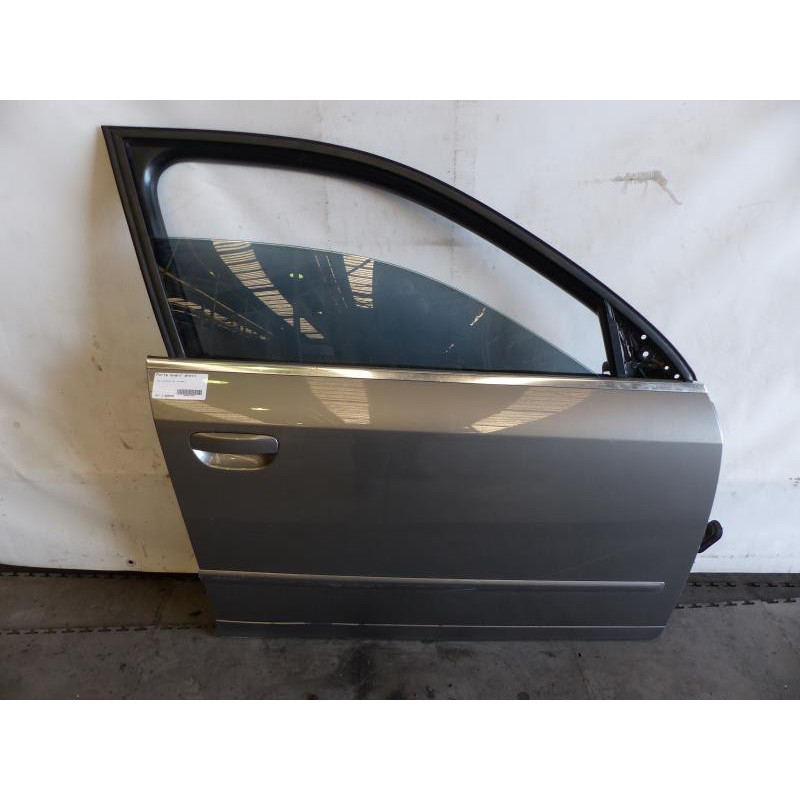 Porte avant droit AUDI A4 2 Photo n°1