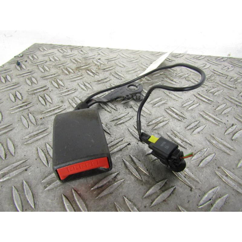 Attache ceinture arriere gauche CITROEN C4 GRAND PICASSO 1 Photo n°1