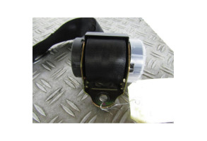 Ceinture arriere gauche VOLKSWAGEN POLO 4 Photo n°2