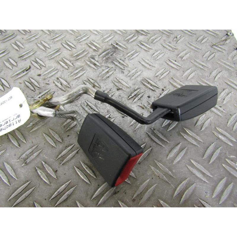 Attache ceinture arriere gauche AUDI A3 2 Photo n°1