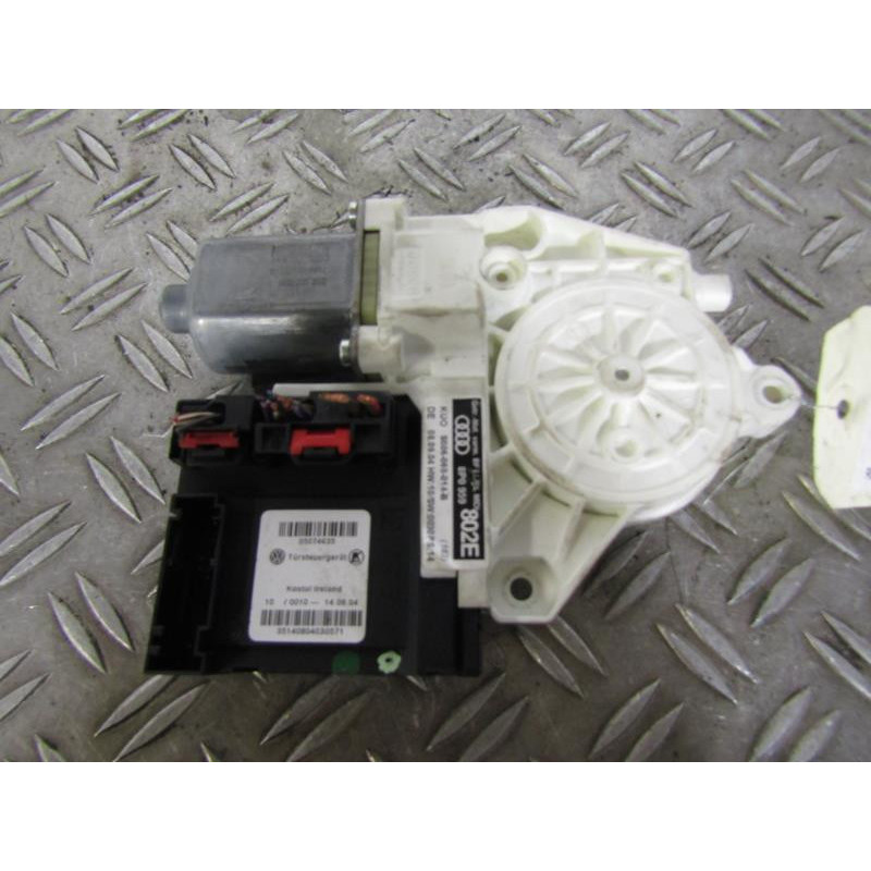 Leve vitre electrique avant droit AUDI A3 2 Photo n°1