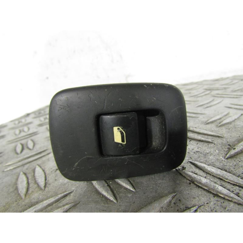 Interrupteur de leve vitre arriere gauche CITROEN C5 2 Photo n°1