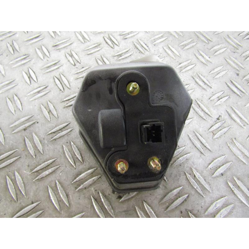 Bouton de coffre RENAULT VEL SATIS Photo n°1