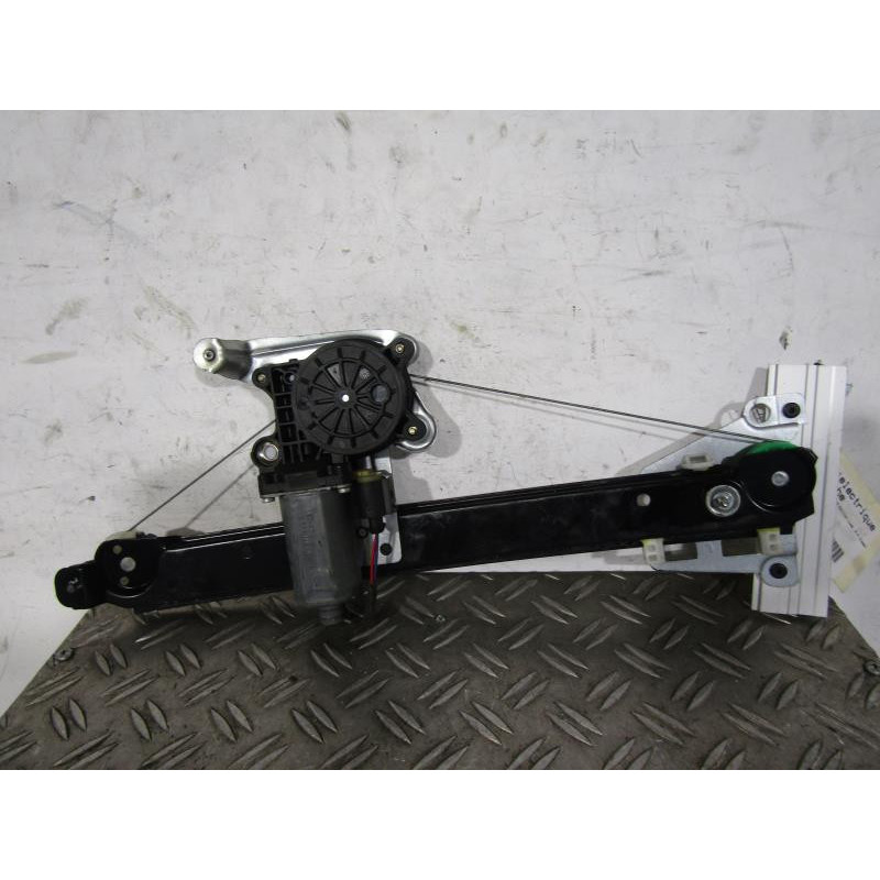 Leve vitre electrique arriere gauche VOLVO V 70 1 Photo n°1