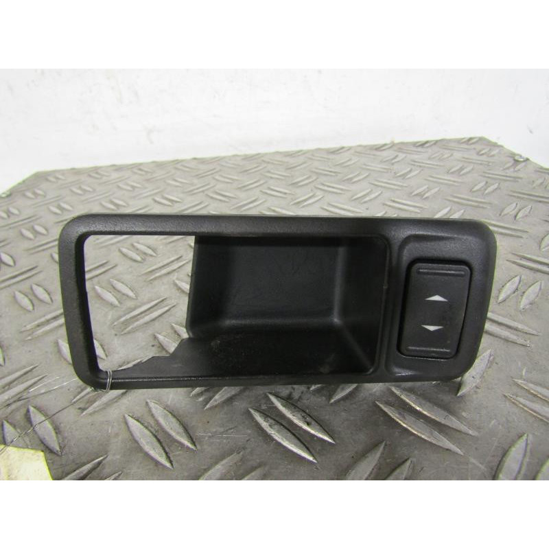 Interrupteur de leve vitre avant droit FORD FOCUS 2 Photo n°1