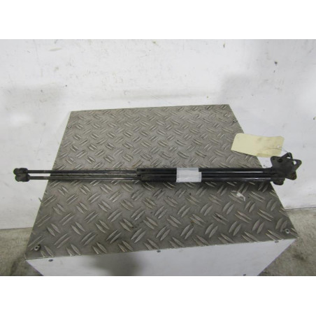Verin de coffre FORD FOCUS 2