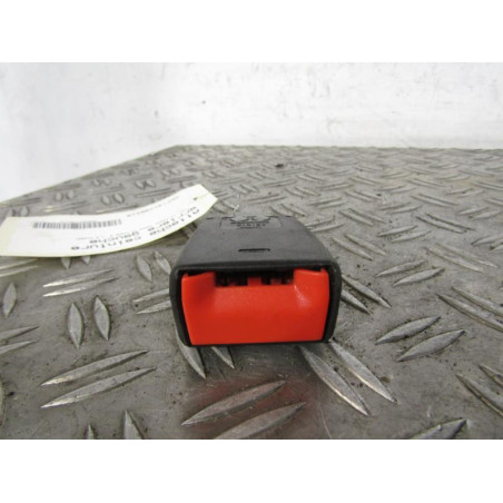 Attache ceinture arriere gauche FIAT PANDA 2