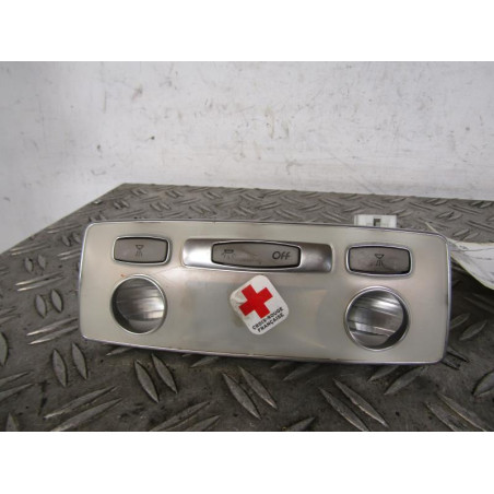 Eclairage de plafonnier RENAULT LAGUNA 3