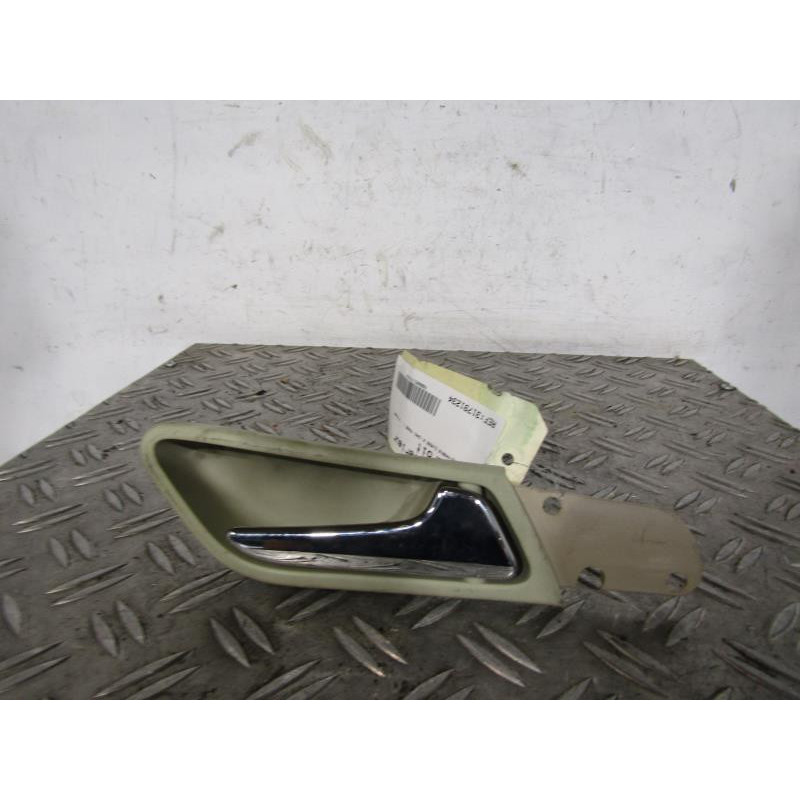Poignee interieur avant droit MERCEDES CLASSE B 245 Photo n°1