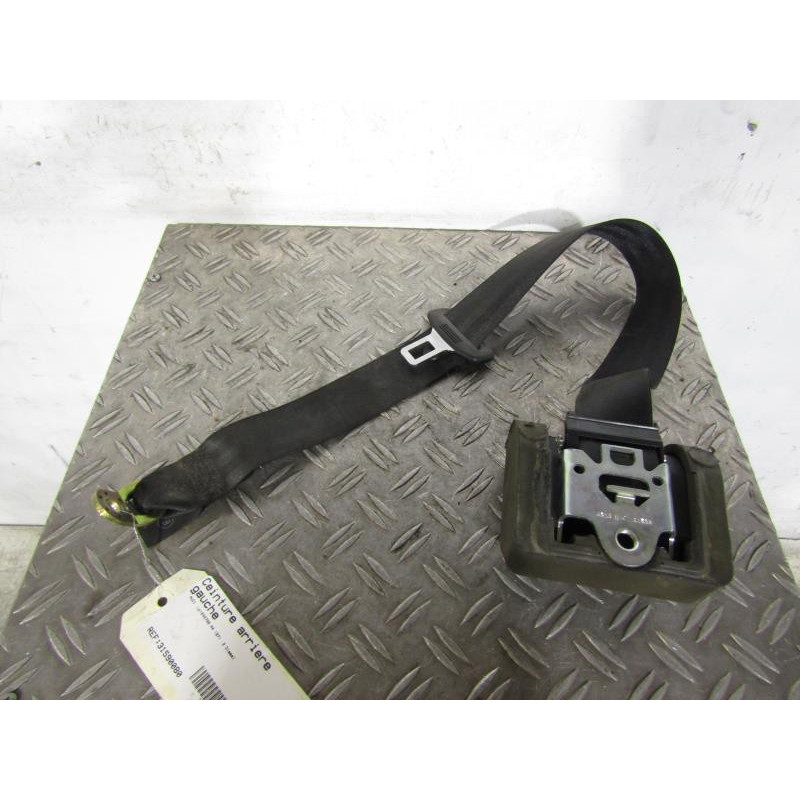 Ceinture arriere gauche AUDI A4 2 Photo n°1