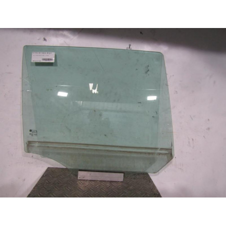 Vitre arriere droit OPEL ZAFIRA B