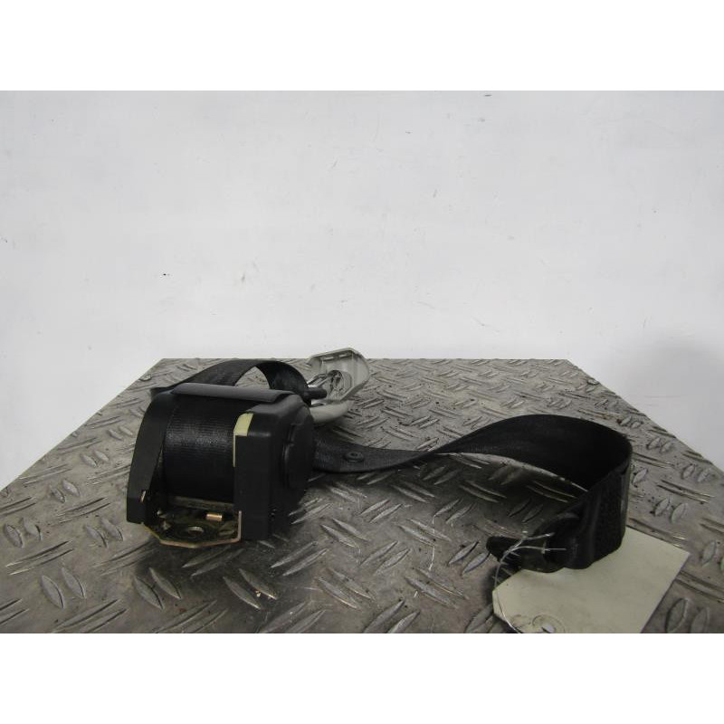 Ceinture arriere gauche VOLKSWAGEN BORA Photo n°1
