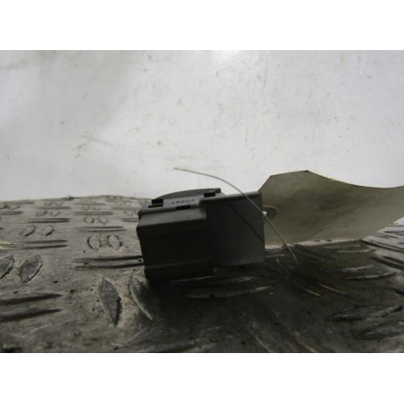 Interrupteur de leve vitre arriere gauche AUDI A3 1