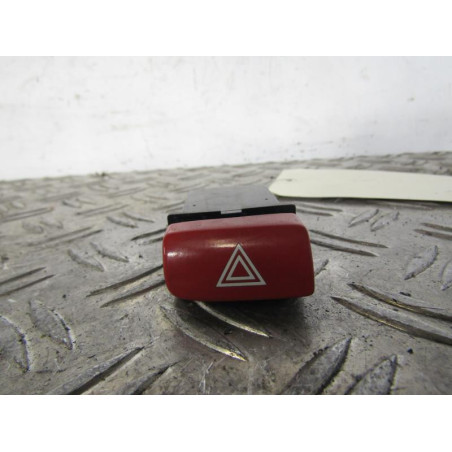 Bouton de warning KIA RIO 2