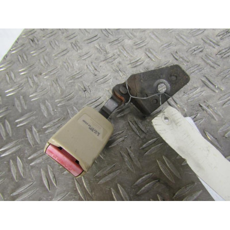 Attache ceinture arriere droit PEUGEOT 407