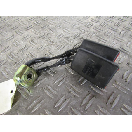 Attache ceinture arriere gauche VOLKSWAGEN POLO 4