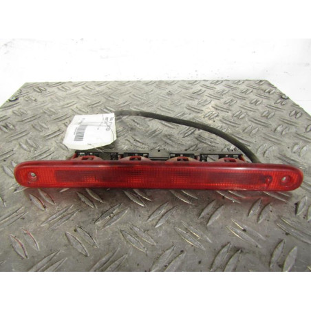 Feu arriere stop central TOYOTA AYGO 1