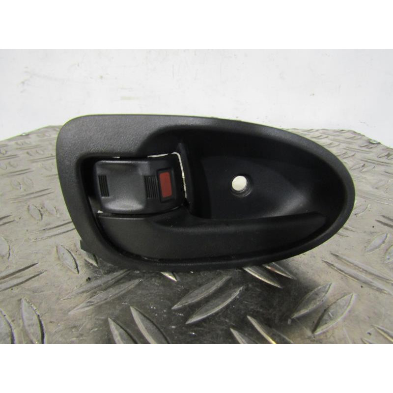 Poignee interieur arriere gauche TOYOTA YARIS 2 Photo n°1