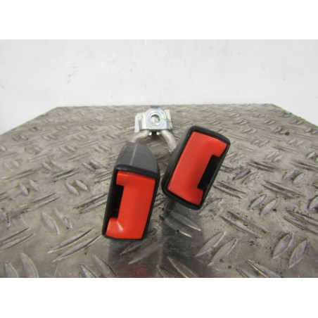 Attache ceinture arriere gauche SKODA FABIA 1