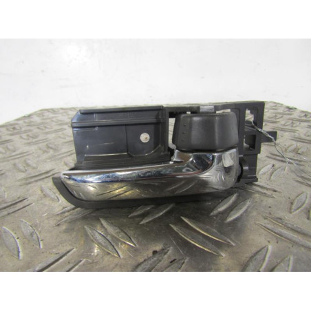 Poignee interieur arriere droit SUZUKI SWIFT 3