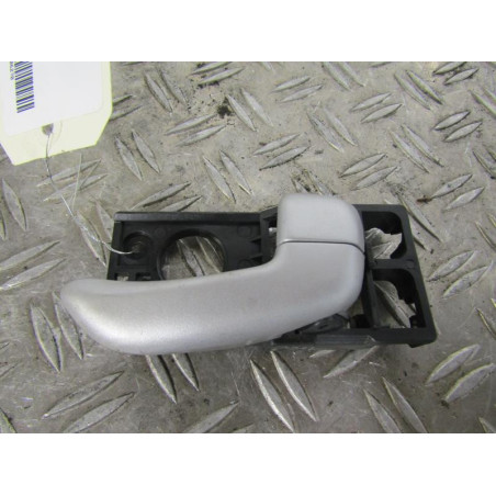 Poignee interieur avant droit HYUNDAI I 10 1