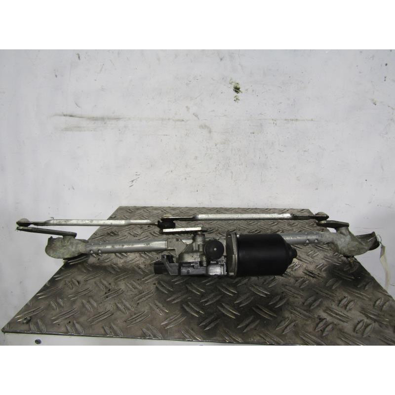 Moteur essuie glace avant TOYOTA AVENSIS 2 Photo n°1