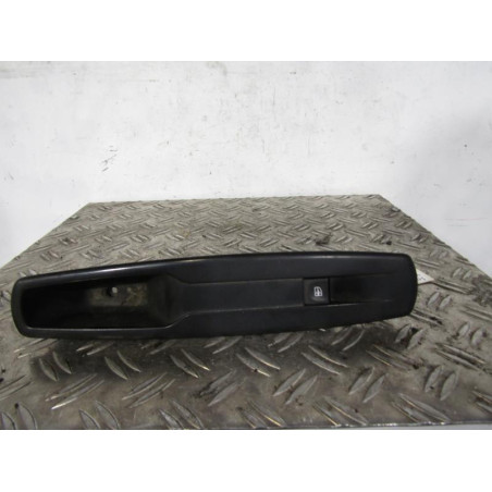 Interrupteur de leve vitre avant droit RENAULT MEGANE 3