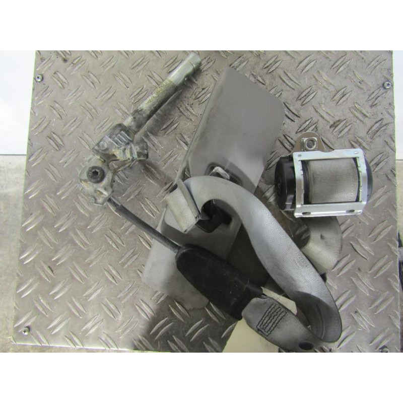 Ceinture avant droit OPEL CORSA D Photo n°1