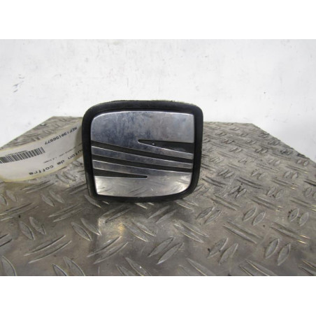 Bouton de coffre SEAT LEON 1