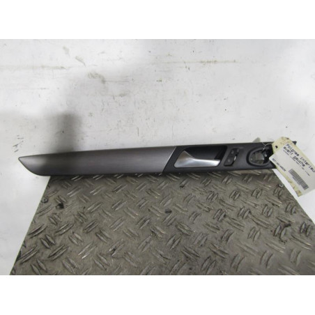 Poignee interieur avant gauche VOLKSWAGEN PASSAT 6