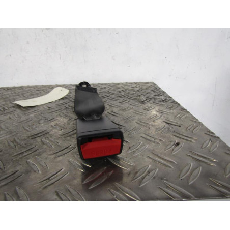 Attache ceinture arriere gauche HYUNDAI I 40