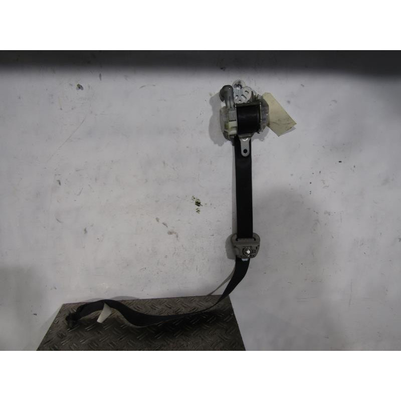 Ceinture avant droit SUZUKI SWIFT 3 Photo n°1