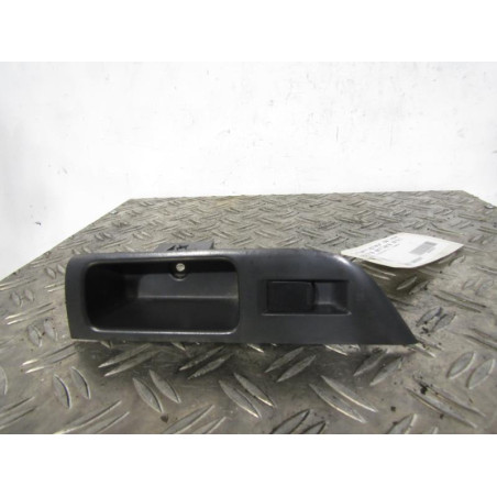 Interrupteur de leve vitre arriere droit SUZUKI SWIFT 3