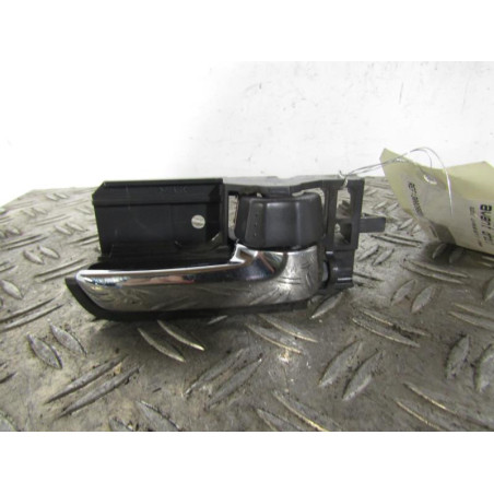 Poignee interieur avant droit SUZUKI SWIFT 3