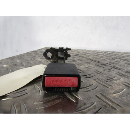 Attache ceinture arriere droit PEUGEOT 407