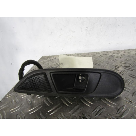 Poignee interieur avant gauche FORD FIESTA 6