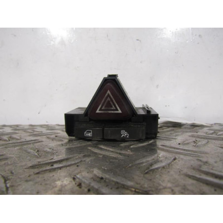 Bouton de warning OPEL CORSA D