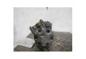 Compresseur clim RENAULT CLIO 2 Photo n°4