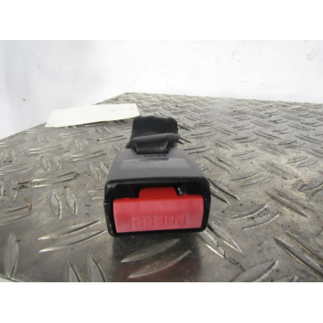 Attache ceinture arriere droit CITROEN SAXO