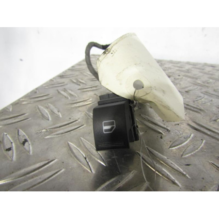 Interrupteur de leve vitre avant droit VOLKSWAGEN PASSAT 5