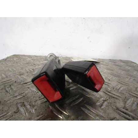 Attache ceinture arriere gauche SEAT TOLEDO 2