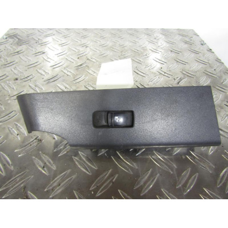 Interrupteur de leve vitre avant droit CHEVROLET AVEO 1