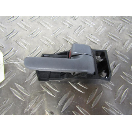 Poignee interieur avant droit TOYOTA RAV4 2