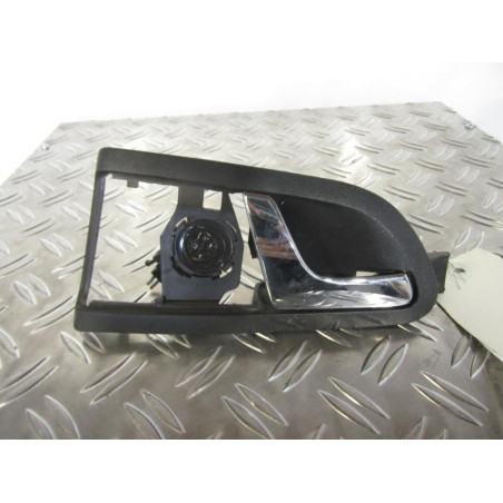 Poignee interieur arriere droit SKODA OCTAVIA 1